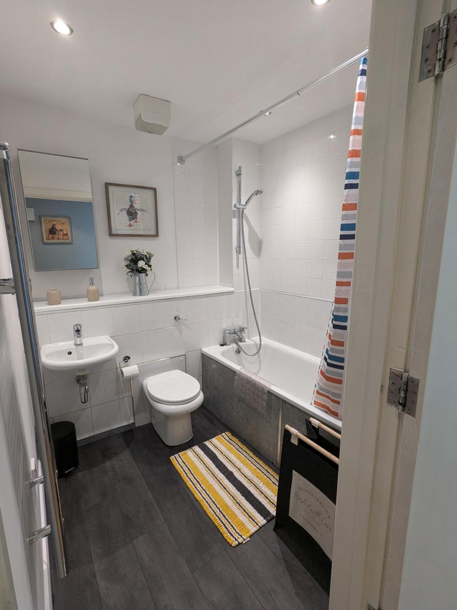 Stunning Modern Coventry City Centre Apartment Exterior foto